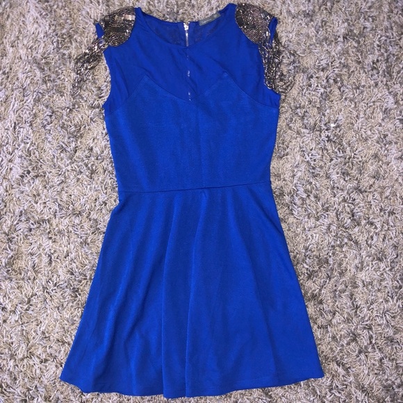 Blue Dress With military style shoulde decoration - Picture 6 of 8